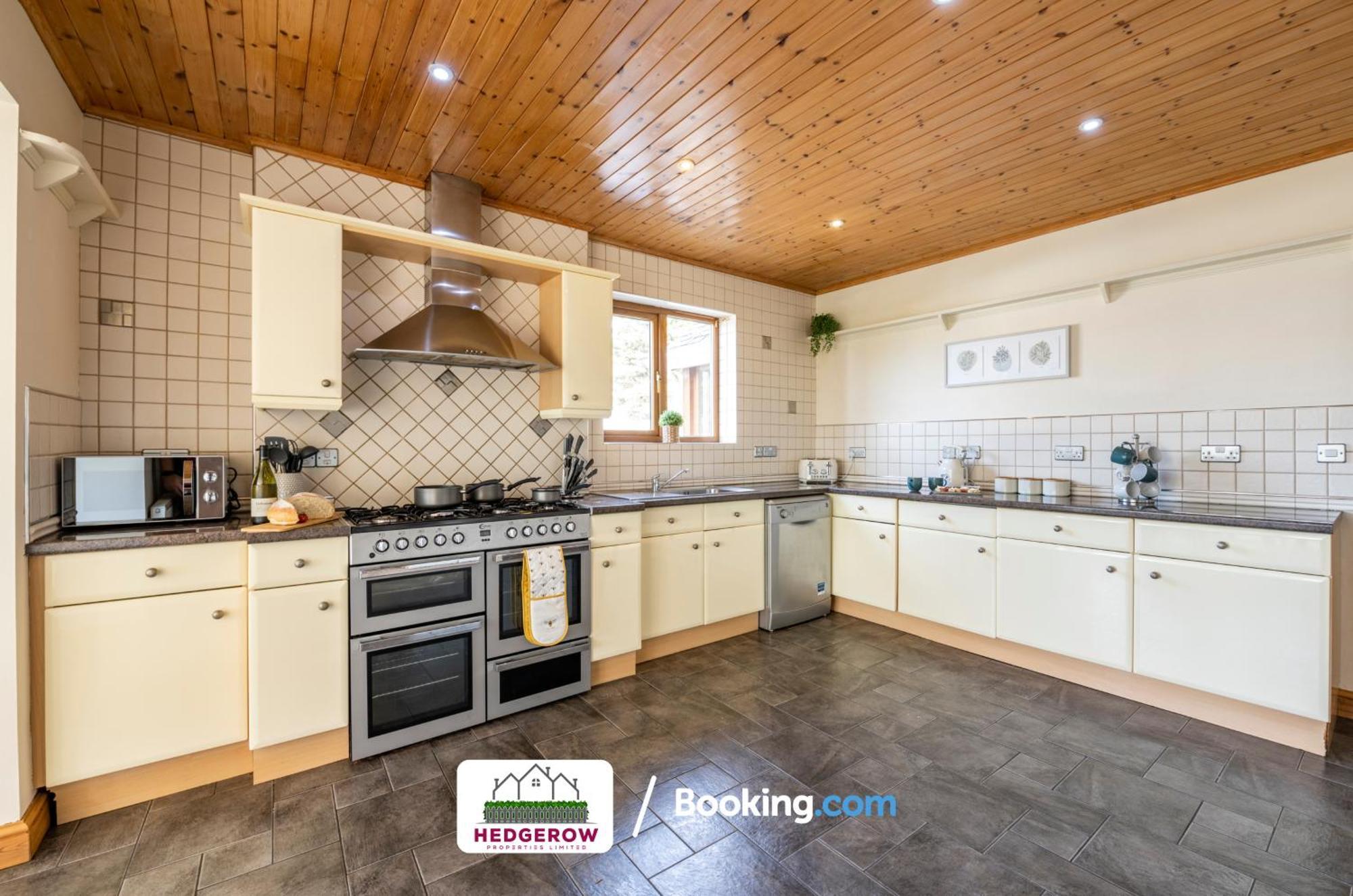 Last-Minute Specials L Don'T Wait ! Book Today For 13 Gorgeous 5 Bed Truro Retreat By Hedgerow エクステリア 写真